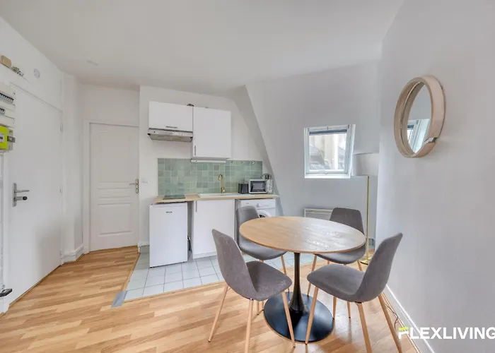 One Bedroom Elegant & - Opera Montmartre Lafayette Апартаменты Париж